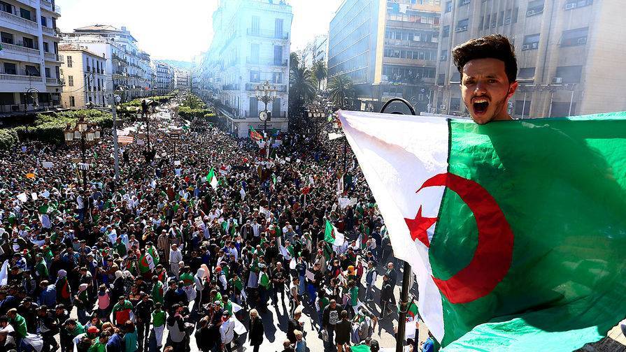 В Алжире не утихают протесты - Cursorinfo: главные новости Израиля