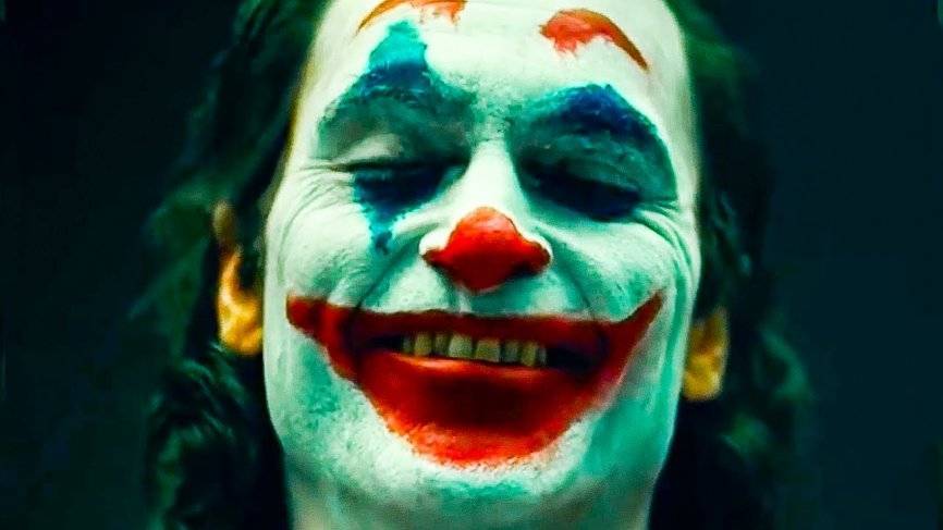 Фильм про клоунов в костюмах Джокера и Бэтмена могут снять в России