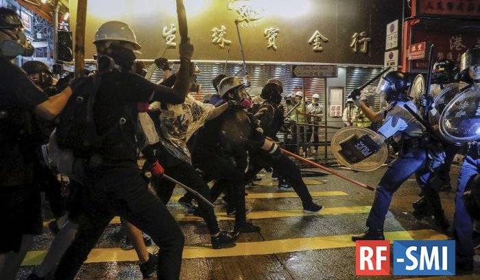 В ООН осудили действия протестующих в Гонконге