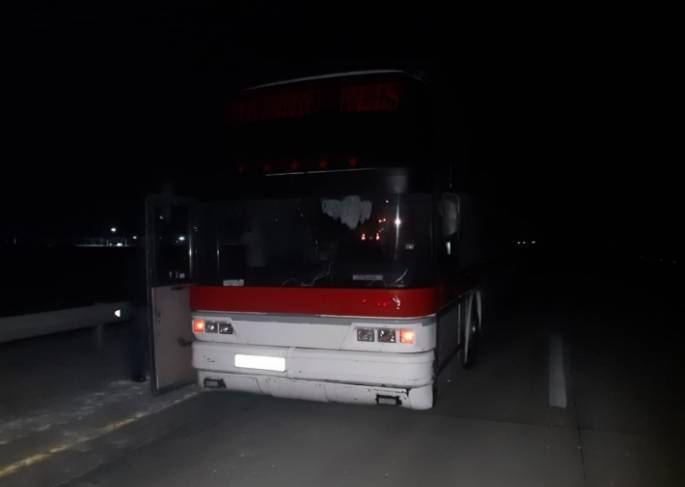 Рейсовый автобус из Кузбасса застрял на трассе в Казахстане