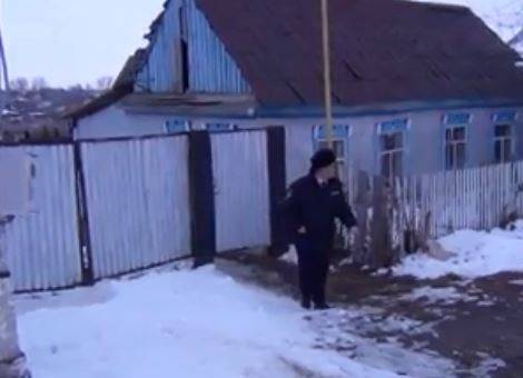 На юге Челябинской области полицейский спас от гибели на пожаре мать и ее четверых детей