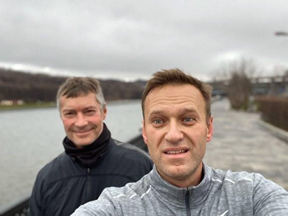 Ройзман и Навальный устроили совместную пробежку в Москве