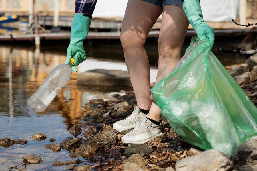В Петербурге из пластикового мусора сделают нефтепродукты