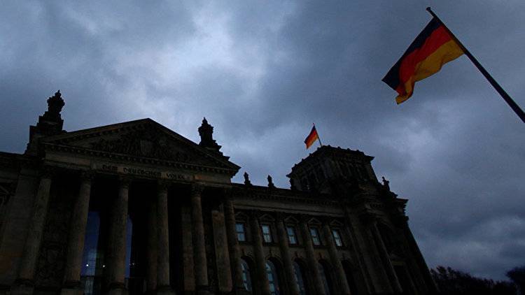 Сына экс-президента Германии зарезали во время его лекции в Берлине