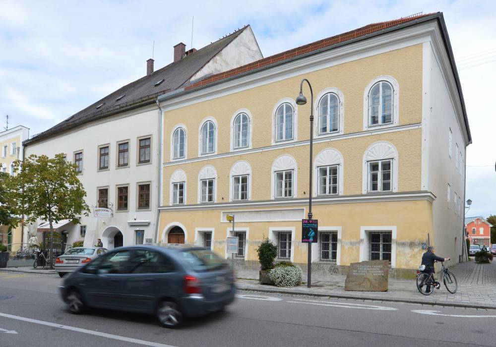 Дом Гитлера в Австрии решили переделать в полицейский участок