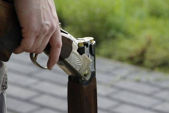 Уборщица столичной агрофирмы нашла заряженный пистолет в офисной урне
