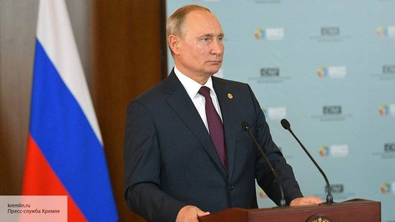 Путин заявил, что нужно повышать реальные доходы россиян