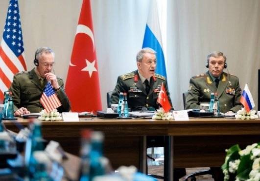 Эксперт заявил о попытке США посеять раздор между Турцией и Минобороны России