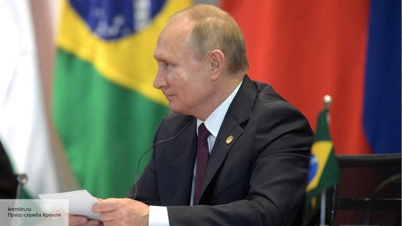 Путина назвали настоящим хозяином на форуме ВТБ
