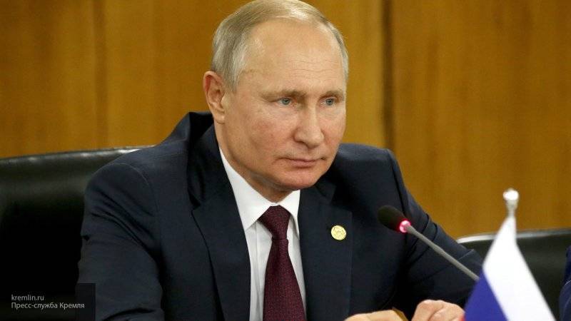 Экономика Россия вряд ли уйдет в рецессию, заявил Путин