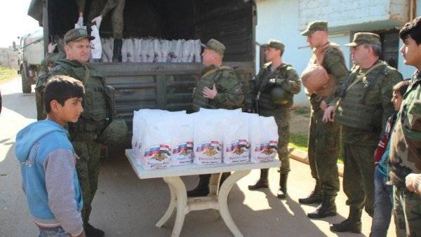 Российские военные провели гуманитарную акцию на юге Сирии