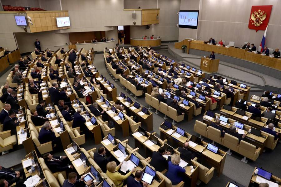 Володин сделал замечание молодым депутатам за опоздания на заседания