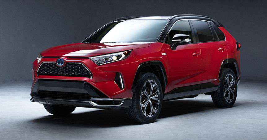 Toyota представила новый мощный RAV4