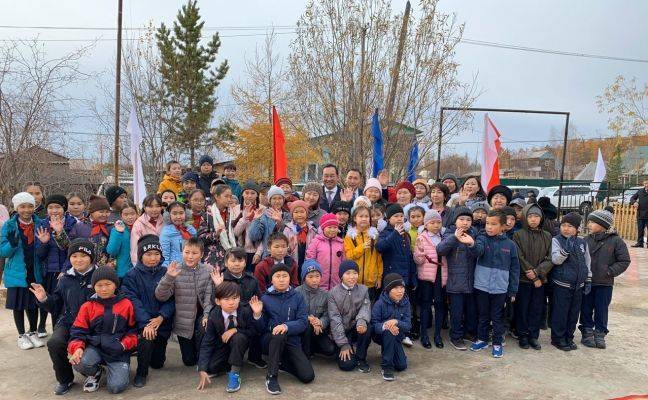 В школах Якутии теперь каждое утро будут петь гимн России