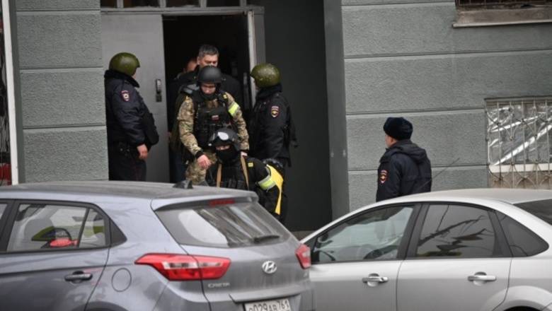 Центр Ростова парализовало задержание следователя, взявшего жену в заложники