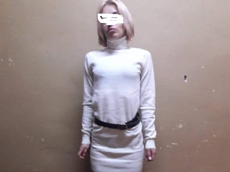 Силовики на Урале задержали девушку, заманив ее на фотосессию