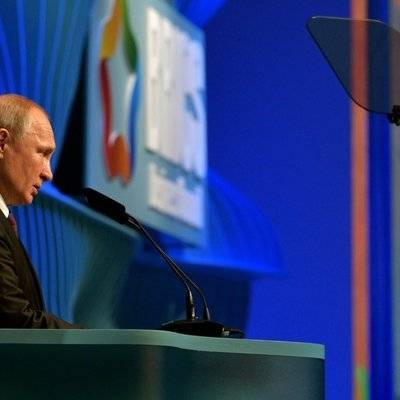 Путин не исключил, что у стран Восточной Европы могут "возникнуть мысли" о выходе из ЕС