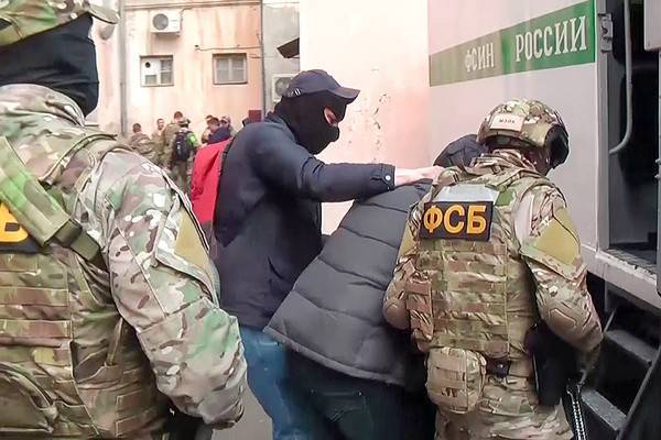 ФСБ задержала в Московском регионе трёх вербовщиков ИГ