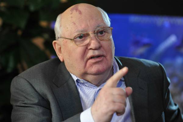 «Возьмите и прочитайте»: Горбачев ответил Путину о причинах распада СССР