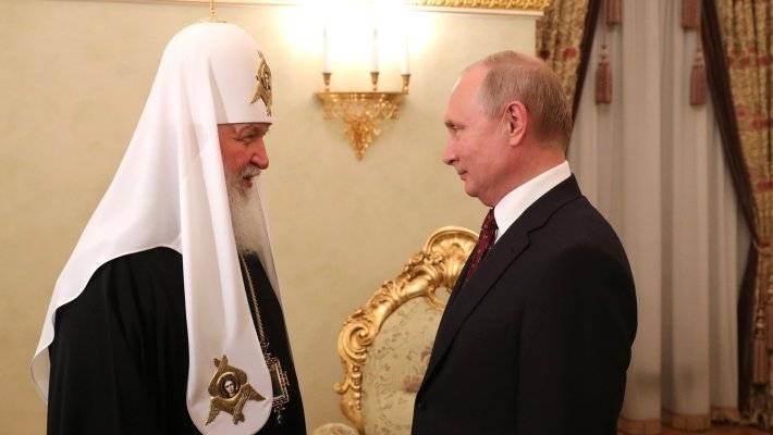 Путин поздравил патриарха Кирилла с 73-летием