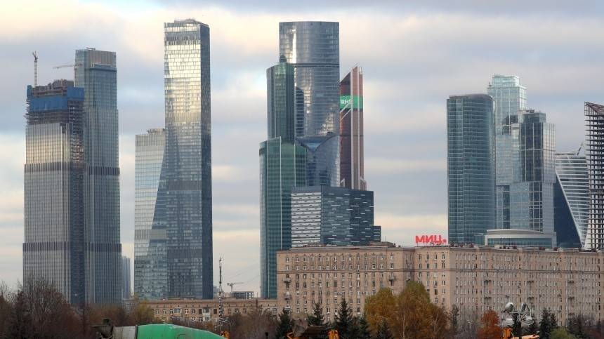 МВД опубликовало видео драки группы руферов с охранниками башни «Москва-Сити»