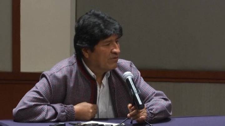 Моралес в очередной раз призвал военных Боливии к здравому смыслу