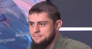 Соцсети высмеяли главу гостелекомпании Чечни за оправдание системы извинений