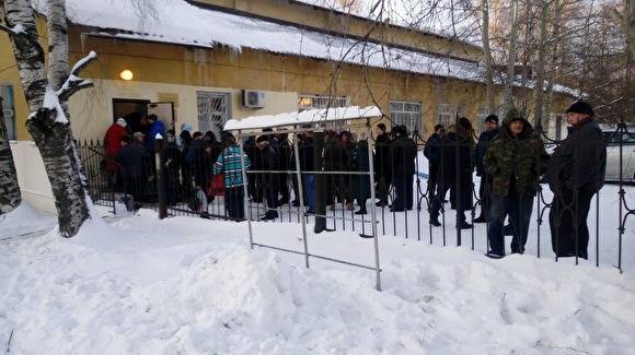 «Очередь под 300 человек». Свердловчане штурмуют больницы из-за новой комиссии на права