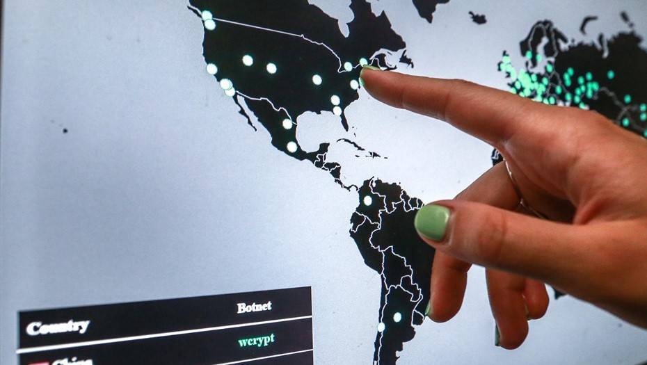 Совфед: более половины хакерских атак на Россию идут с территории США