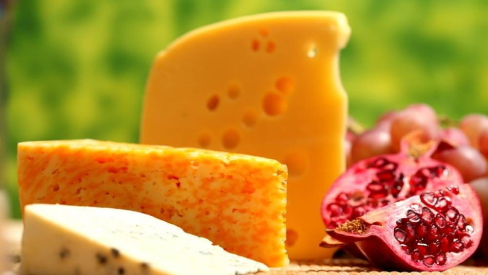 Любитель сыра похитил из петербургского магазина товар на сумму более 12 тыс. рублей