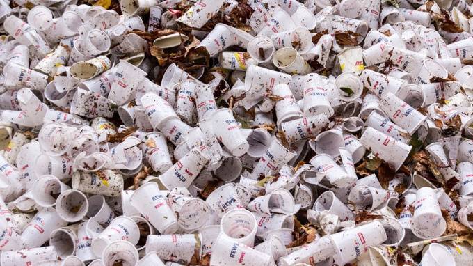 Власти Петербурга отсрочили мусорную реформу ещё на один год