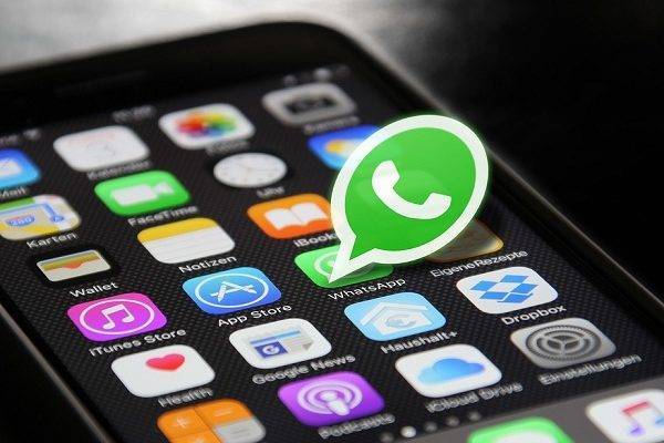 Павел Дуров призвал удалить WhatsApp со смартфонов из-за нарушающих права уязвимостей