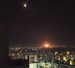 ЦАХАЛ мощно ударил по объектам в Сирии: момент попал на видео - Cursorinfo: главные новости Израиля