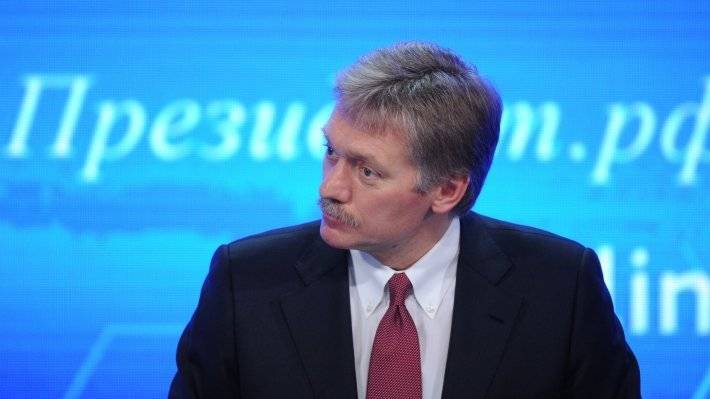 Песков заявил, что российских войск в Донбассе не было и нет