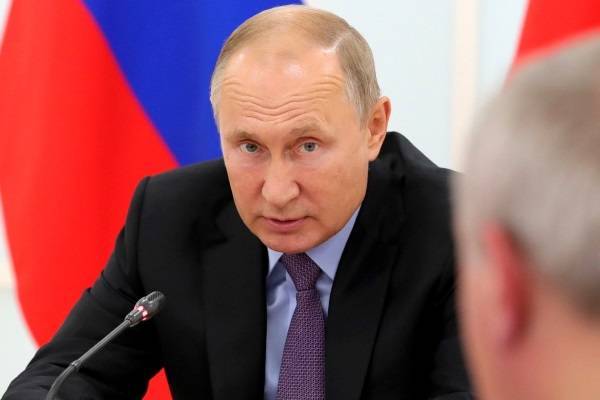 Владимир Путин прокомментировал повышение стоимости медсправки для водителей