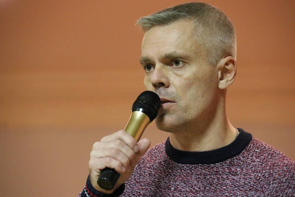 Украинский писатель Ваджра предложил возить недовольных жизнью россиян на экскурсии в Киев