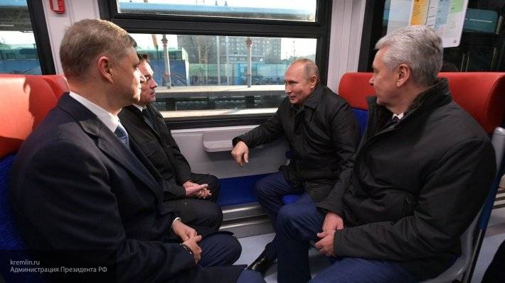 Путин открыл движение на первом Московском центральном диаметре