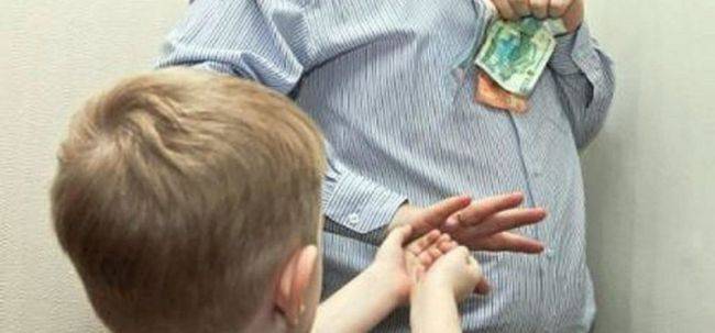 Житель Татарстана накопил 642 тыс. рублей алиментов за семь лет