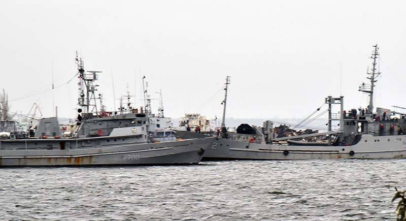 Захарова связала боеспособность украинских моряков с количеством унитазов