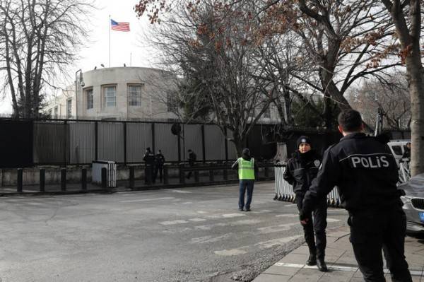 Суд вынес суровые приговоры трём стрелкам в посольство США в Анкаре