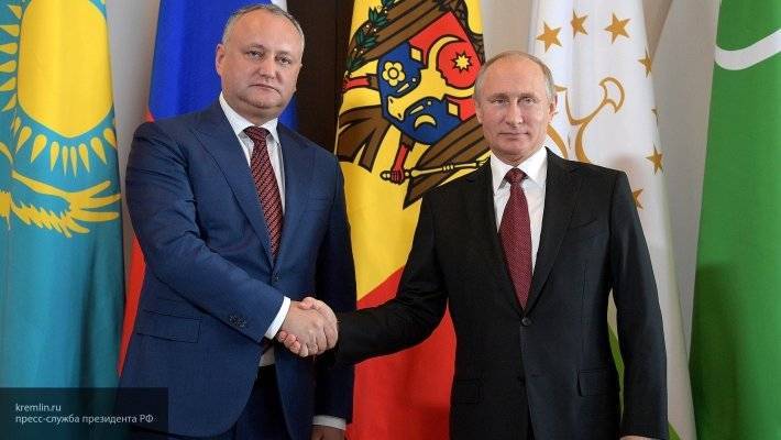 Додон пригласил Путина посетить Молдавию с официальным визитом