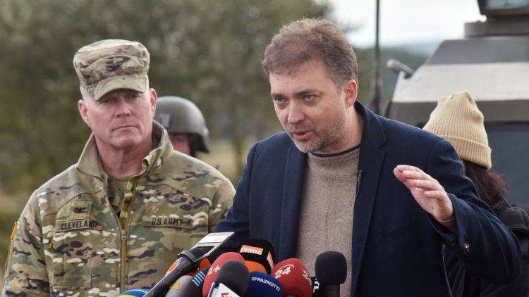 Министр обороны Украины рассказал, почему надо "вернуть" Крым