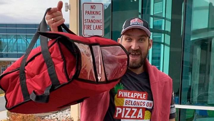 Приготовил пиццу, доставил: Овечкин сделал сюрприз семье американцев