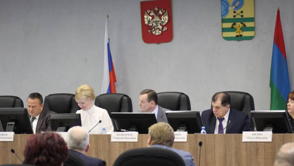 Депутаты Петросовета проголосовали за бездефицитный бюджет на 2020 год
