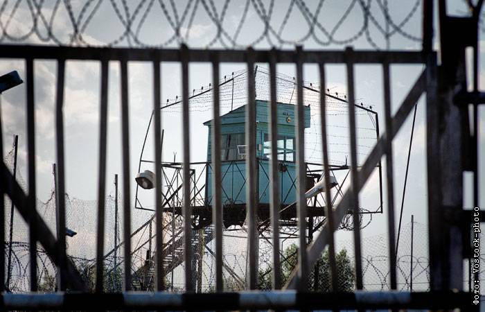 Директор ФСИН пообещал изжить пытки заключенных сотрудниками колоний