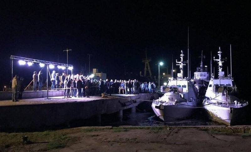 «Отмыли, поменяли шторки, постирали форму»: как РФ передавала корабли Украине