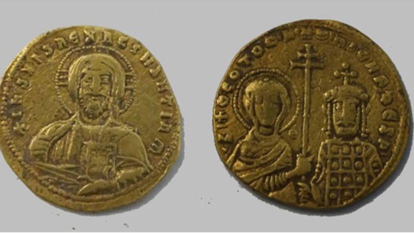Древние сокровища: российские археологи обнаружили клад редких византийских монет X века