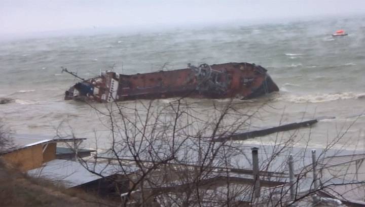 Ураган в Крыму: без света остались 82 населенных пункта