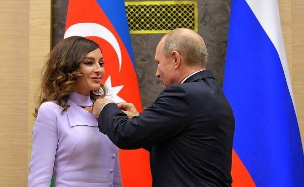 Путин наградил вице-президента Азербайджана Алиеву орденом Дружбы