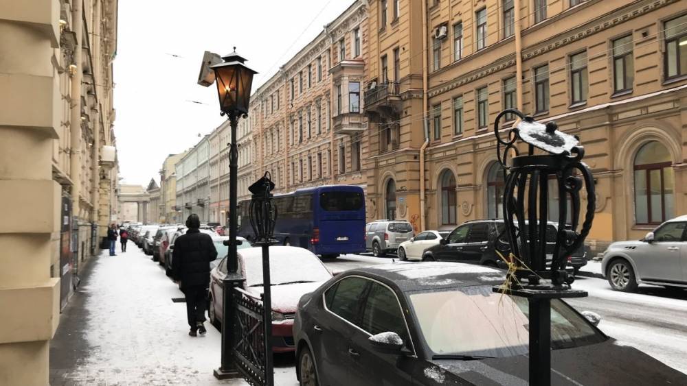 В выходные из-за морозного антициклона температура в Петербурге опустится до -8°